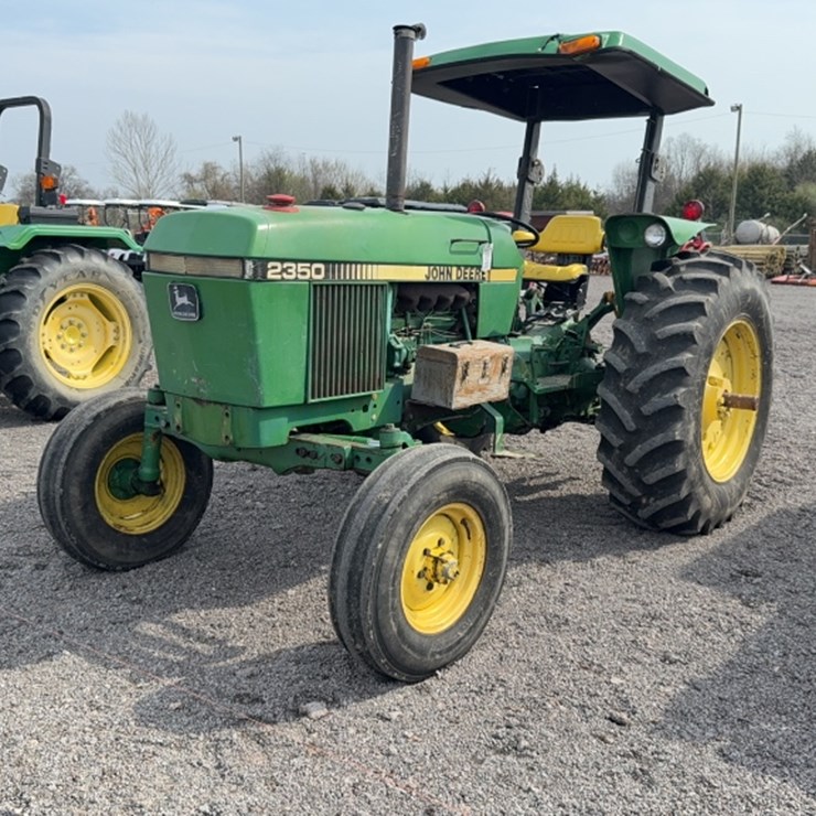JOHN DEERE 2350