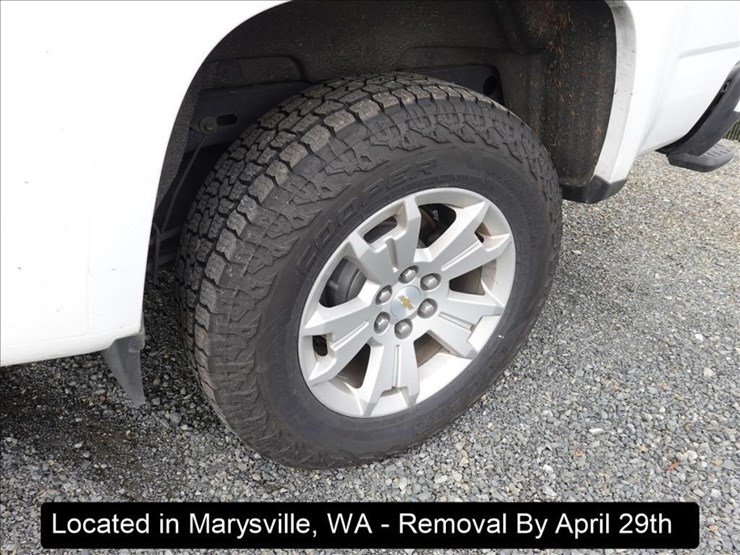 2015-chevrolet-colorado-lt-image-15