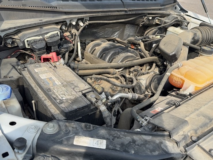 2016-ford-f150-image-24