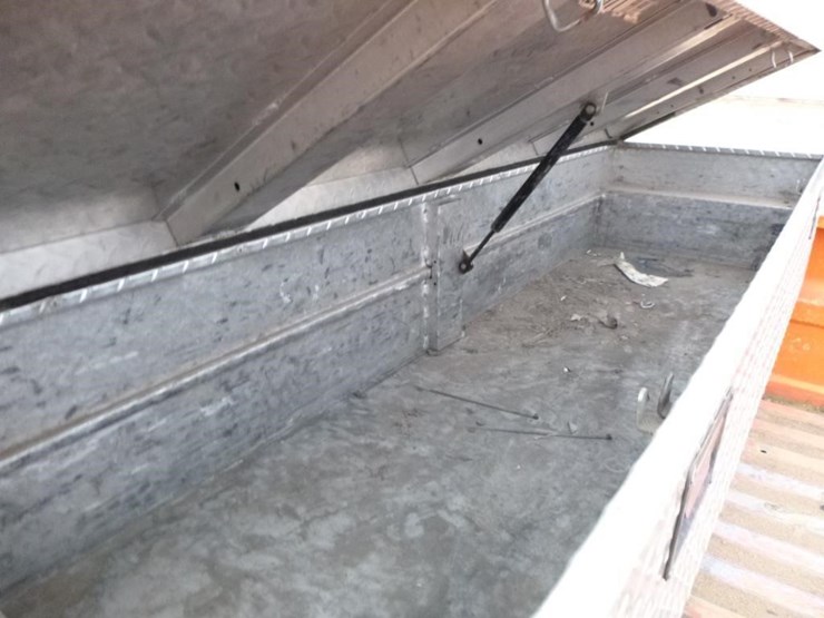 2000-chevrolet-2500-image-18