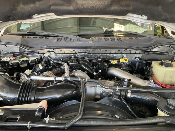 2017-ford-f550-image-10