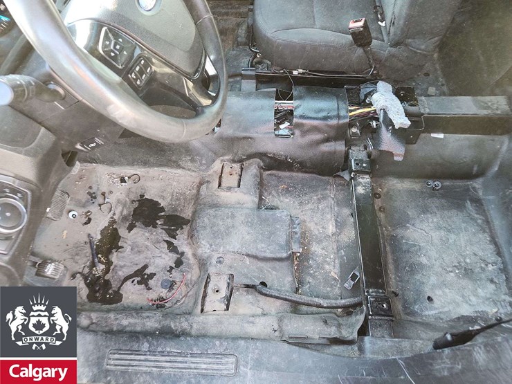 2018-ford-explorer-image-15