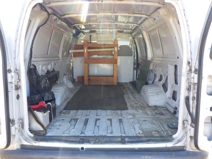 2006-ford-econoline-350-image-9