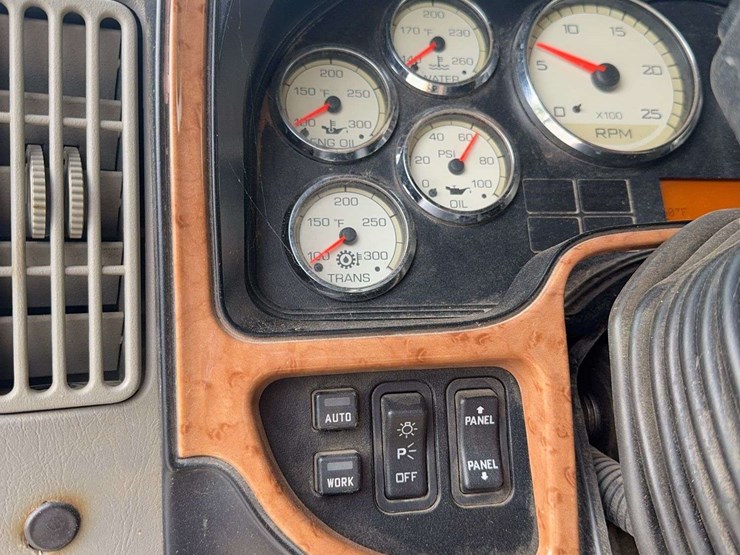 2012-international-prostar-image-37