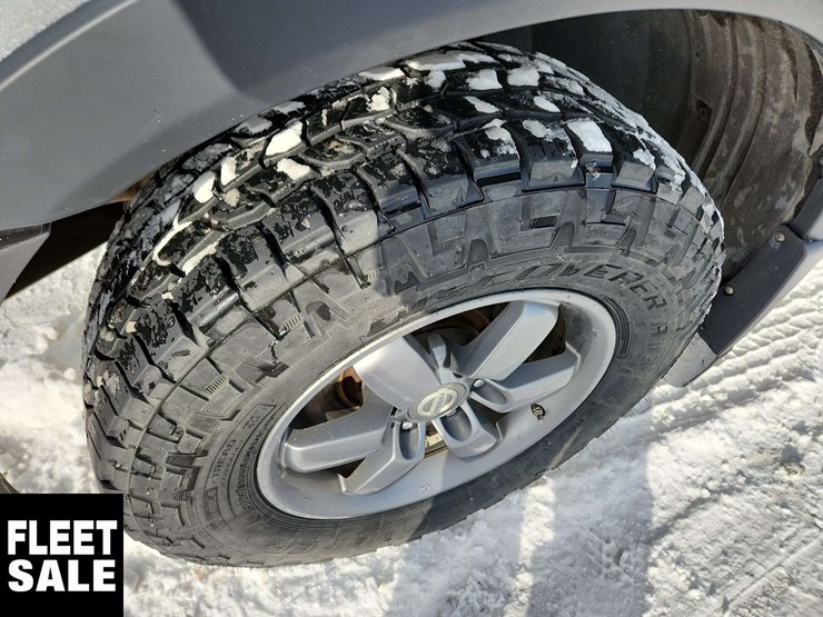 2014-nissan-titan-image-13