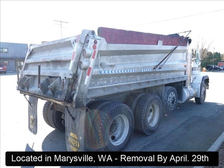 1995-mack-rd688s-image-30