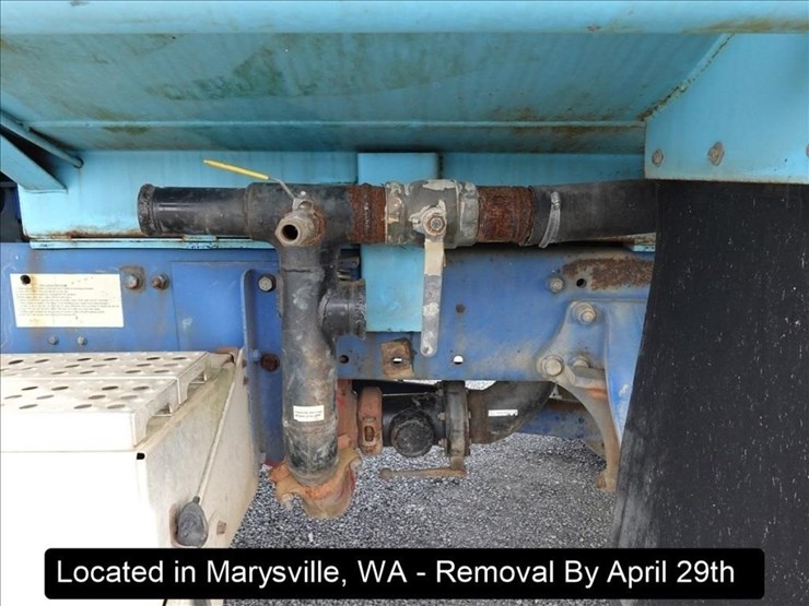 1993-freightliner-fld112-image-6