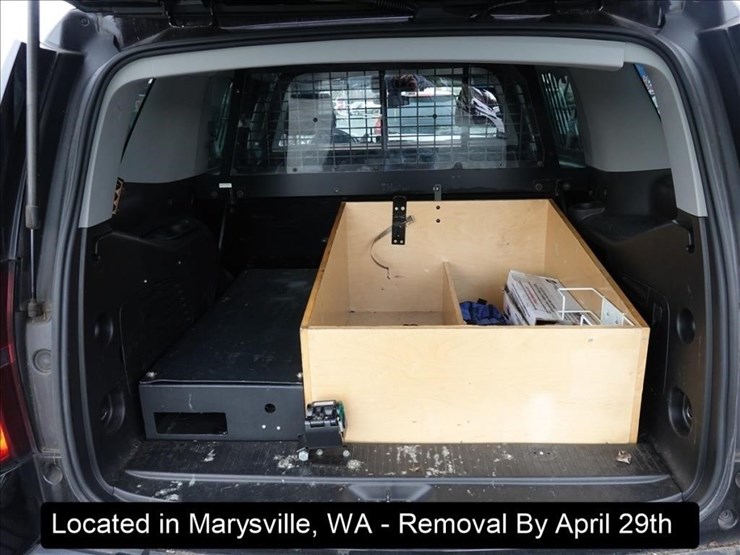 2017-chevrolet-tahoe-image-26