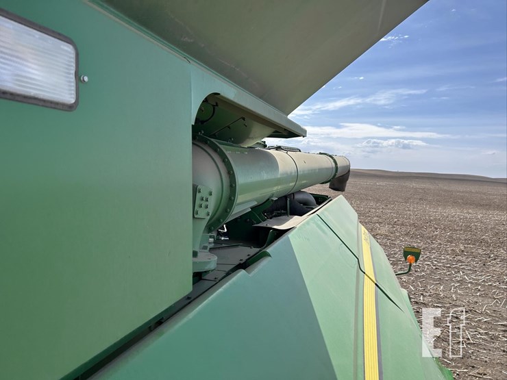 2012-john-deere-s690-image-86