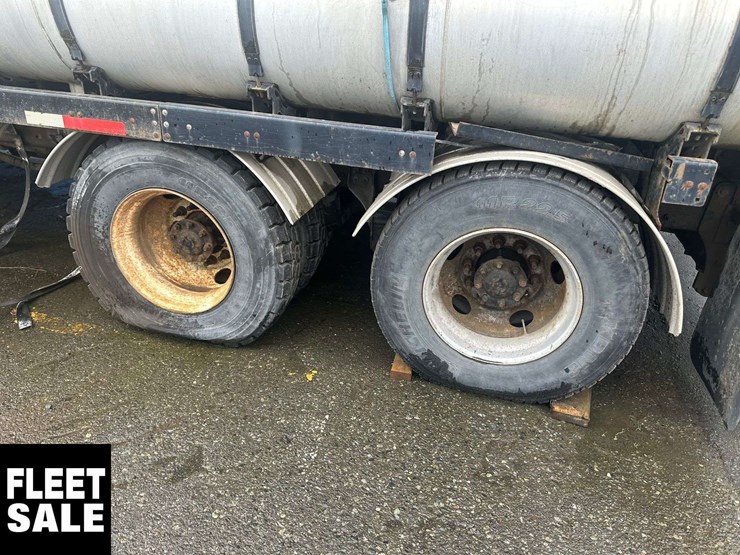 2011-international-workstar-7500-image-6