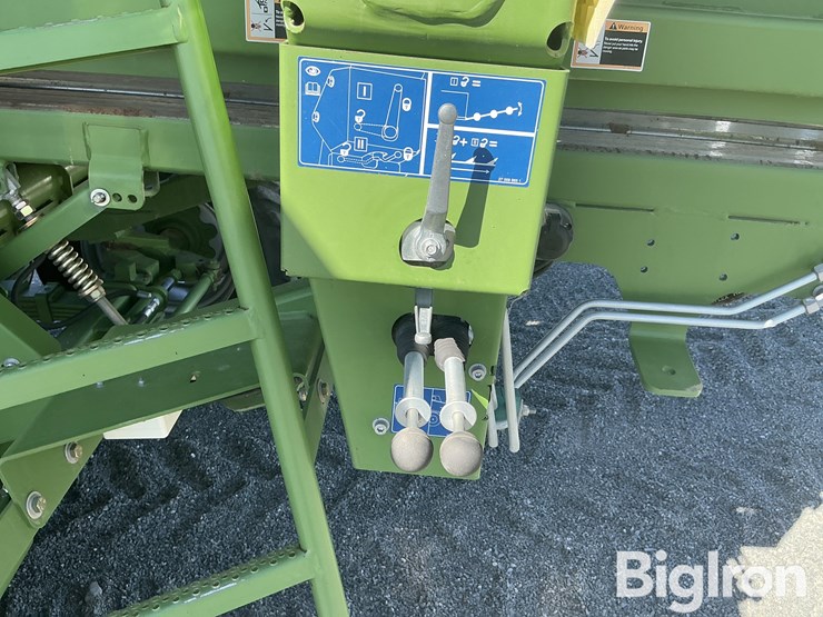 krone-big-pack-1290-3-x-4-large-square-baler-image-17