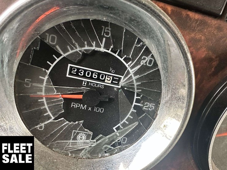 2005-kenworth-t800-image-26