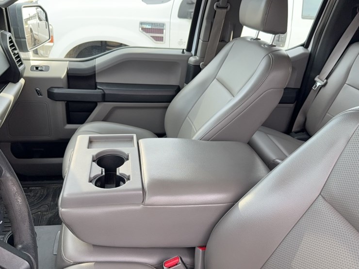 2016-ford-f150-image-19