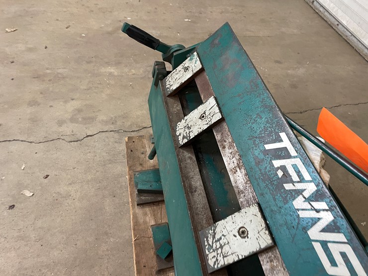 #2564-•-tennsmith-sheet-metal-brake-(columbia-heights,-mn)-image-9