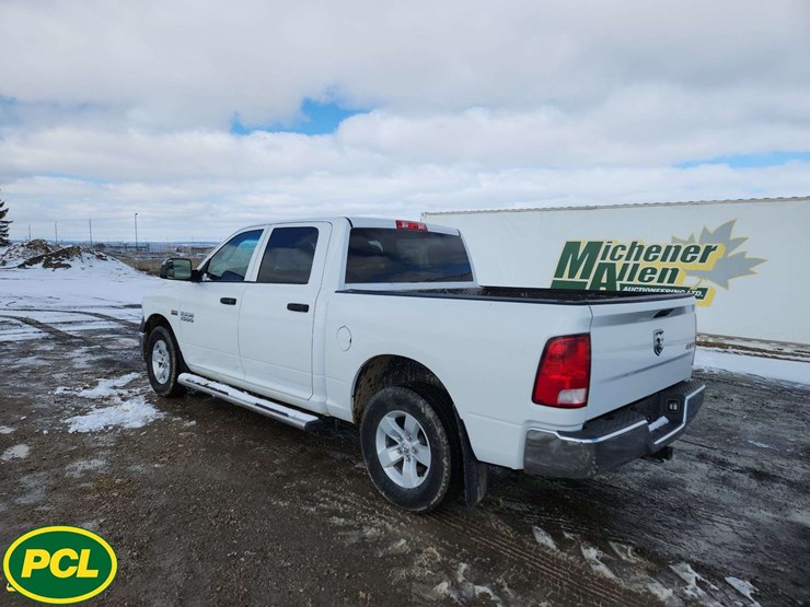 2017-dodge-1500-image-3