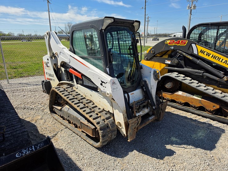 2016-bobcat-t595-image-1