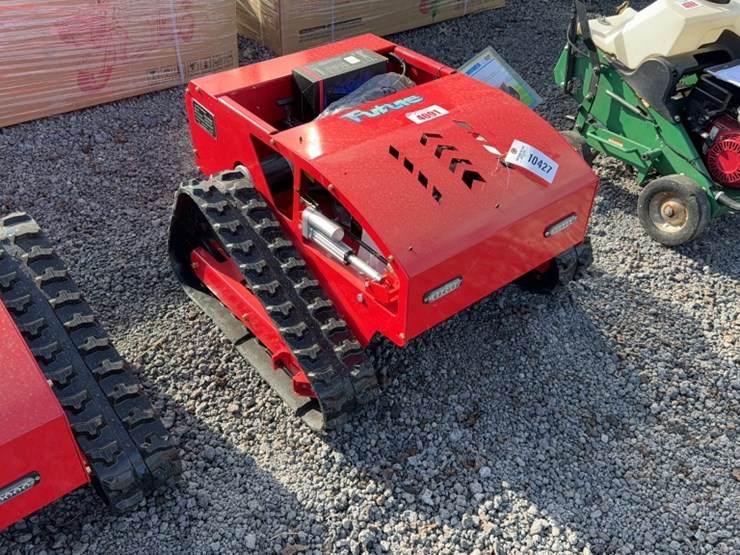 #4091-•-future-remote-control-mower-w/-gas-engine-image-2