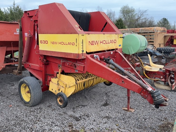 new-holland-630-image-2