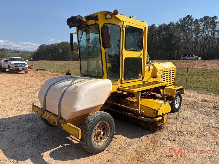 superior-broom-dt80-image-7