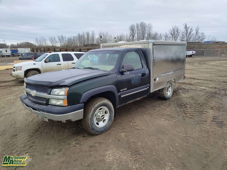 2003-chevrolet-silverado-2500-image-1