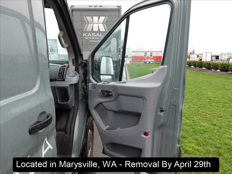 2017-ford-transit-image-19