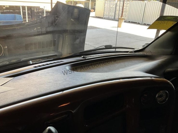 2006-gmc-topkick-image-19