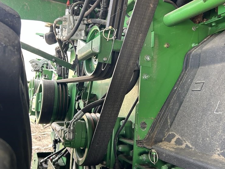 2012-john-deere-s690-image-18