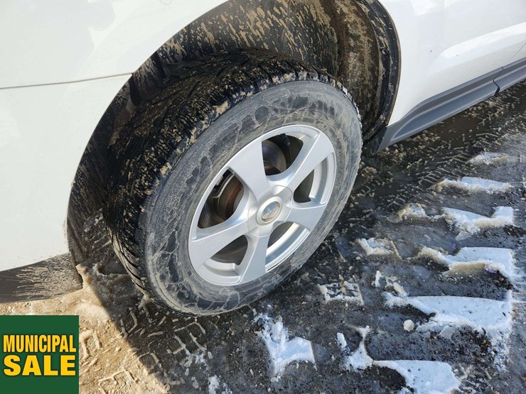 2015-chevrolet-equinox-lt-image-12