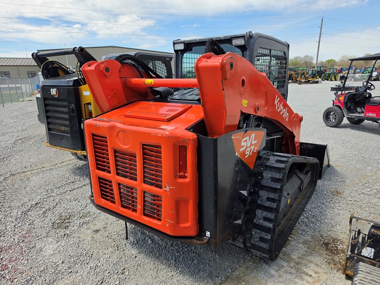 2021-kubota-svl97-2-image-19