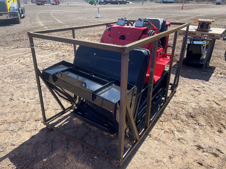 #370-•-unused-2026-agt-crawler-loader-(princeton,-mn)-image-1