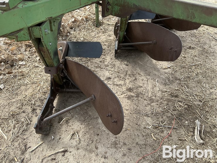 john-deere-4200-image-13