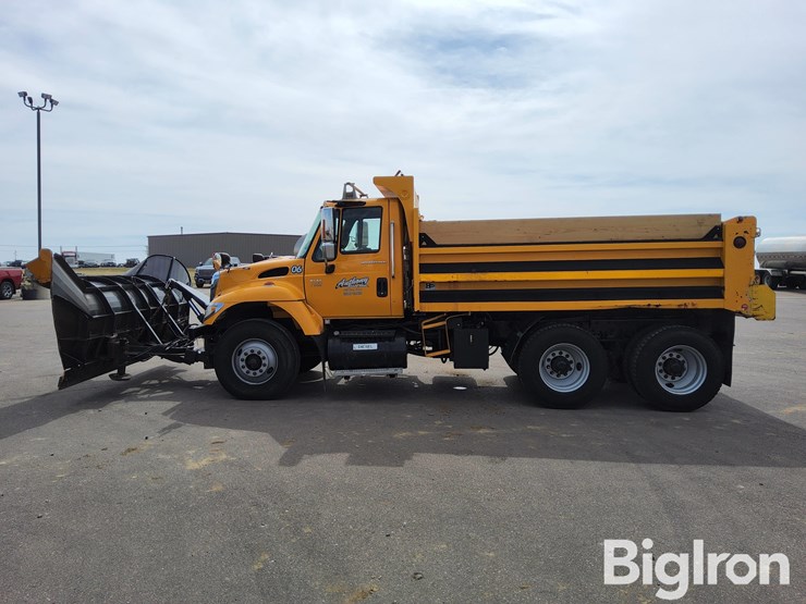 2006-international-7400-image-8