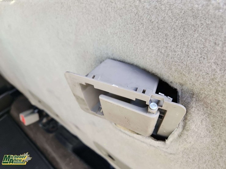 2010-ford-f150-image-47