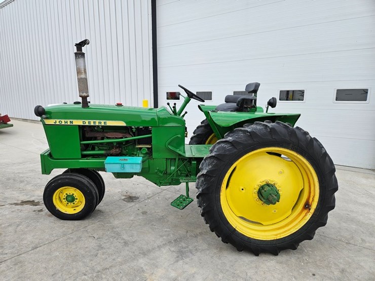 1961-john-deere-2010-image-2