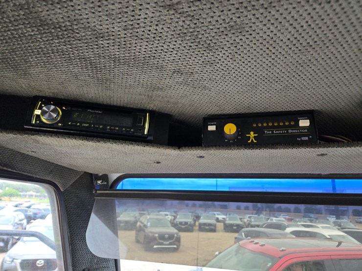 2004-johnston-mx450-image-41