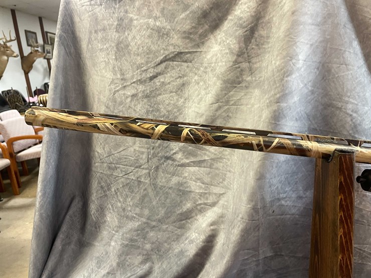 #10082-•-remington-v3-field-sport,-12-ga.-semi-auto-shotgun,-sn:-rn28026a-image-13