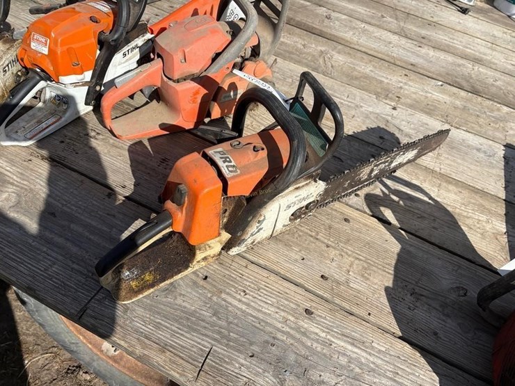 stihl-ms260-chainsaw-image-4