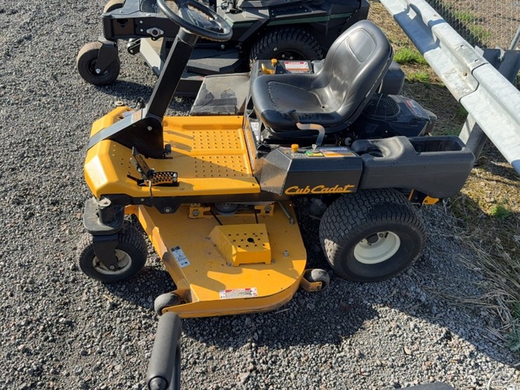 #4057-•-2013-cub-cadet-z-force-zero-turn-mower-image-11
