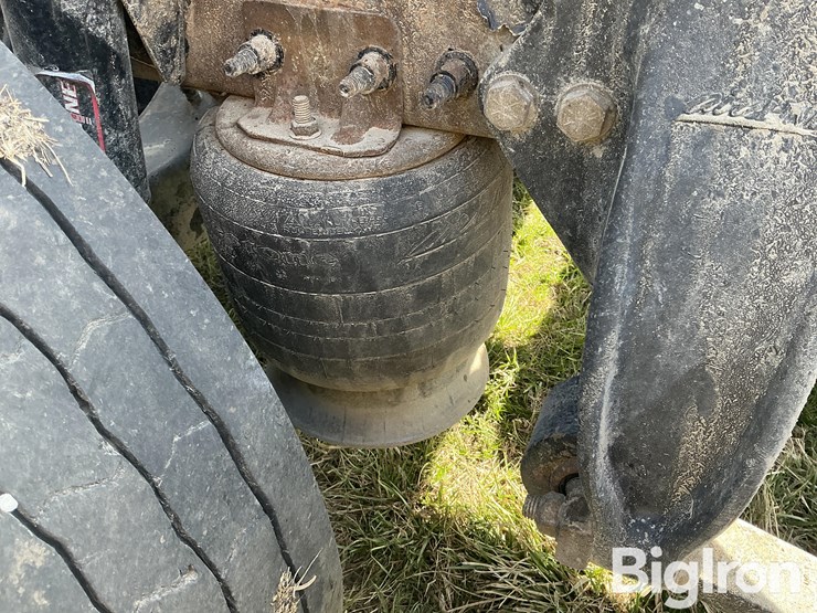 2016-freightliner-cascadia-125-image-19