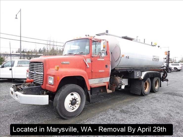 1991-ford-l9000-image-1