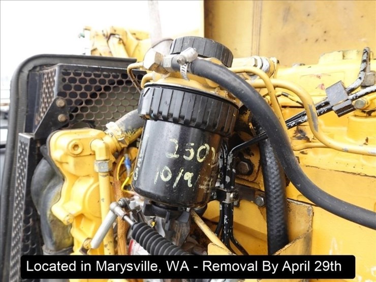 1998-caterpillar-th83-image-3