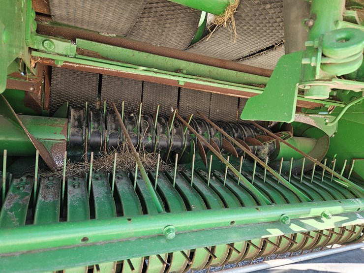 2020-john-deere-450m-image-12