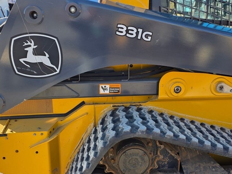 2023-deere-331g-image-15