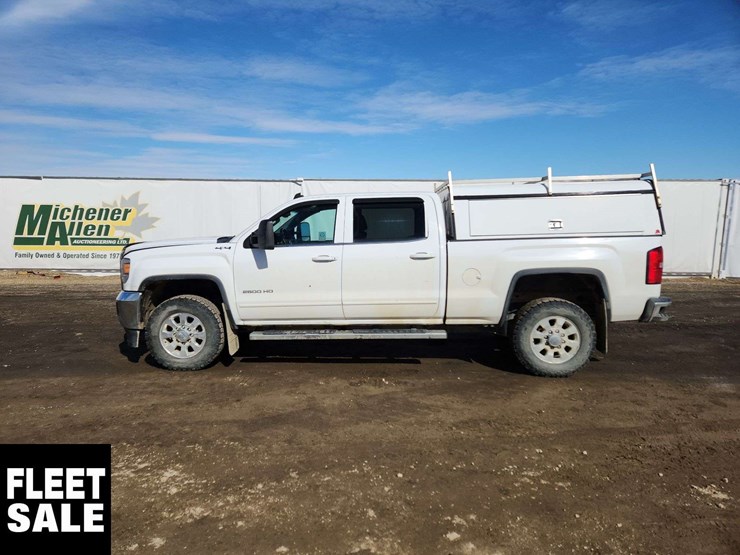 2015-gmc-sierra-2500hd-image-22