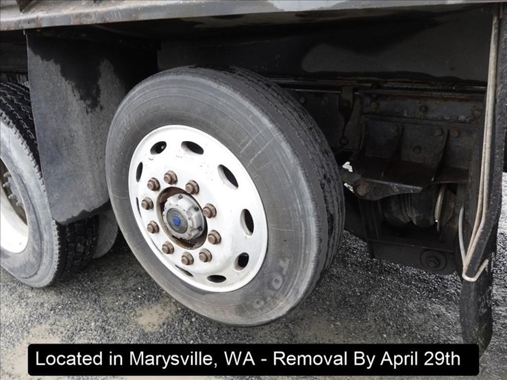 1997-peterbilt-378-image-33