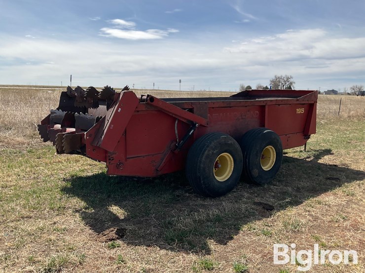 new-holland-195-image-5