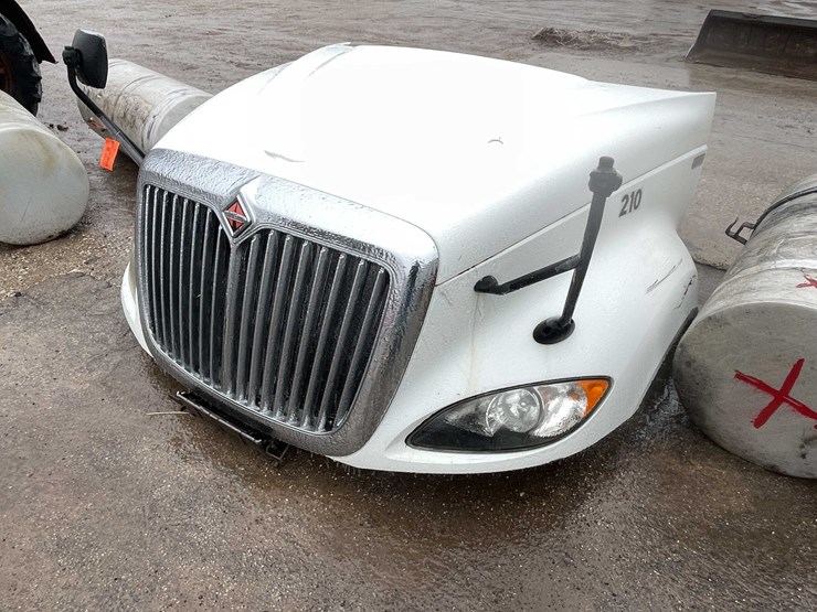 international-prostar-image-1