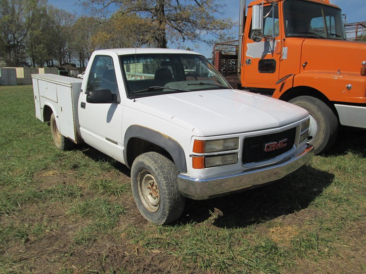 1996-gmc-2500-image-2