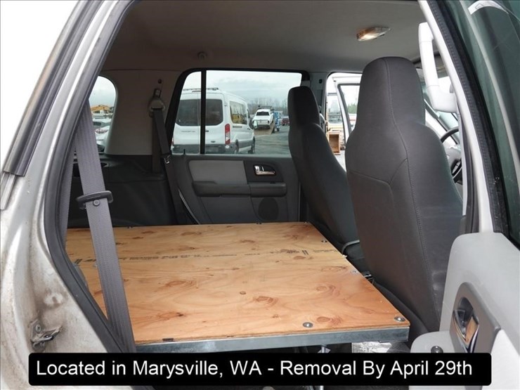 2005-ford-expedition-xlt-image-28