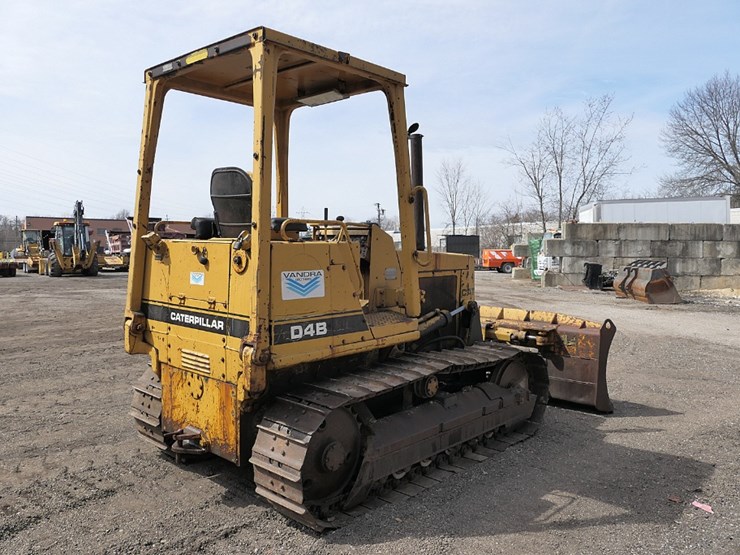 caterpillar-d4b-image-2